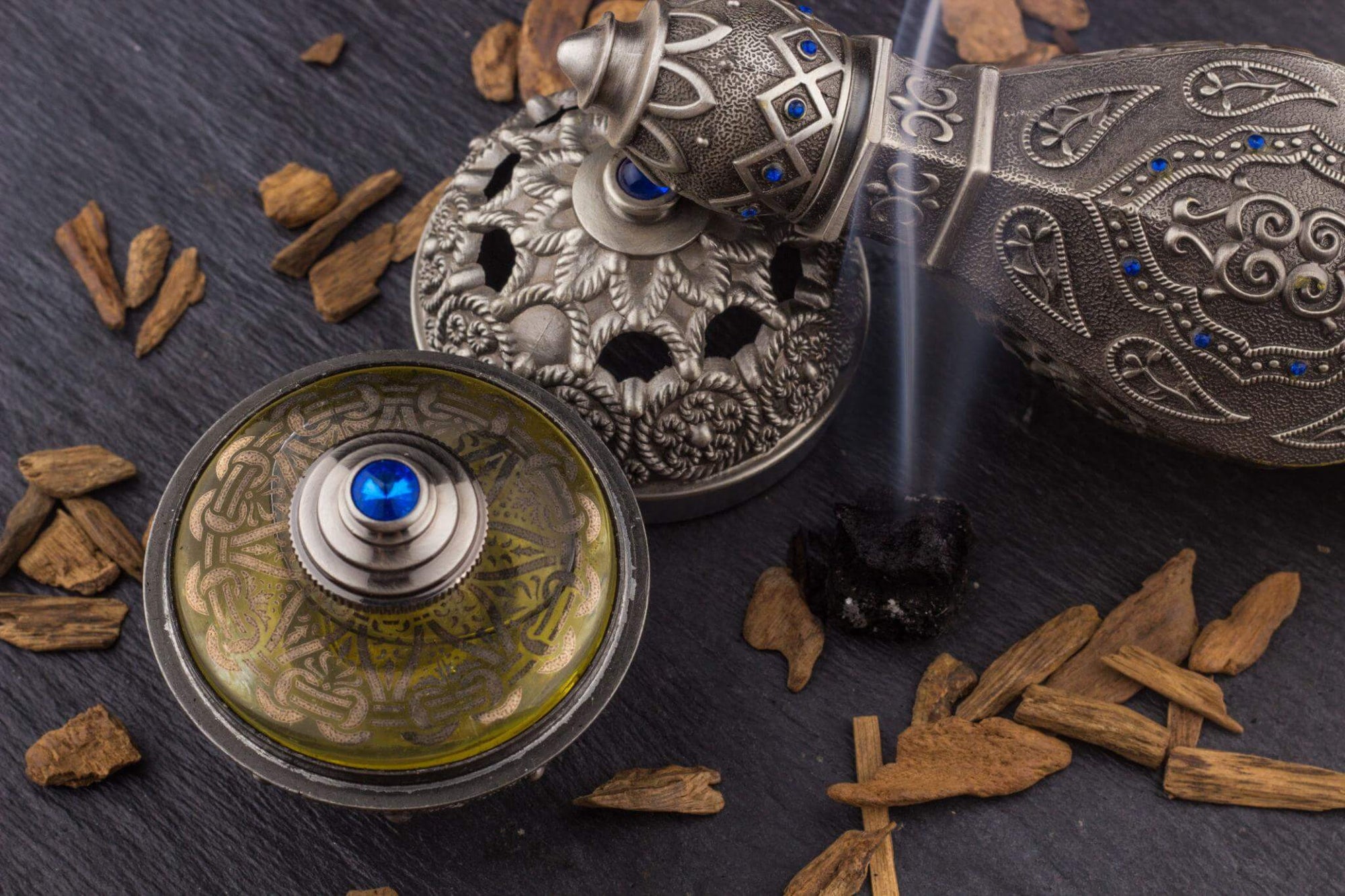 Close-up of pure oud oil and wood resin representing authentic luxury fragrance quality and craftsmanship